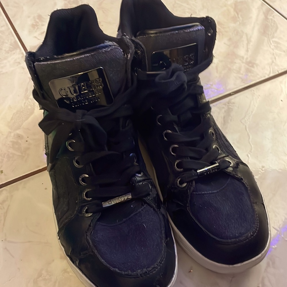 Black Guess High Top Sneakers (10.5)